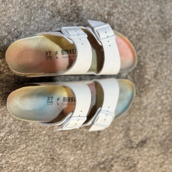 Birkenstock white sandals with colorful footbed. Size 37 or 6.5 US - Picture 2 of 6